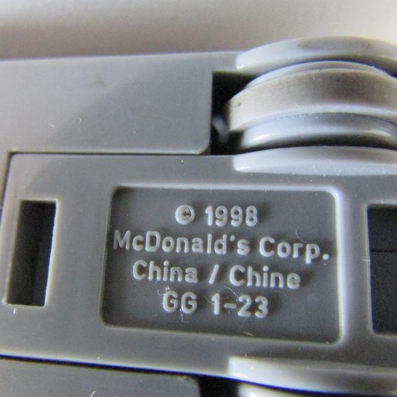 Rhinosaurus RHINO Racer WORKS 2" Disney & McDonalds 1998 REALISTIC Plastic - Picture 8 of 8